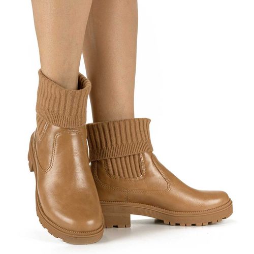 Bota Dakota  de Cano Curto Caramelo