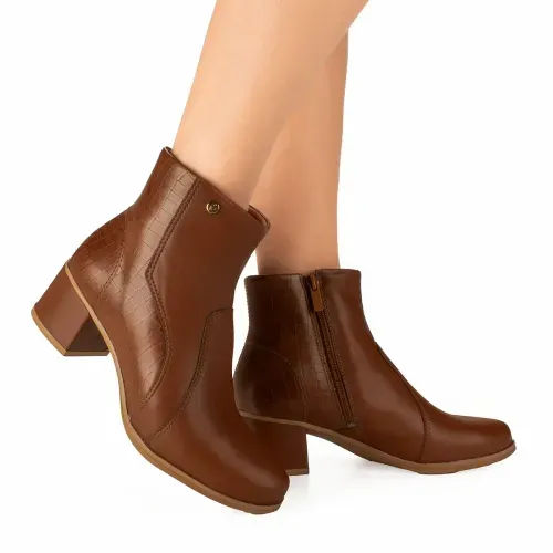 Bota Campesí de Cano Curto Caramelo